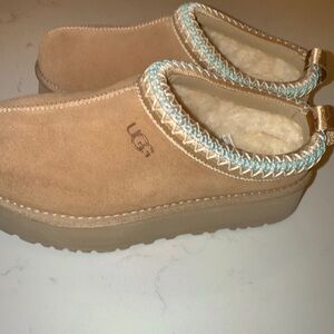 UGG Women's Tan Tasman Platform Slip-On Slipper Boot Shoes Sand